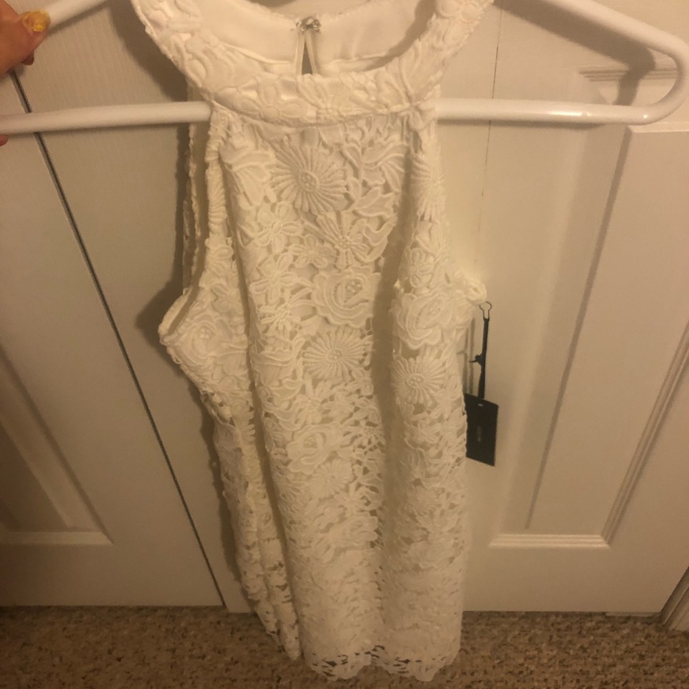 Lulu’s white laced dress
